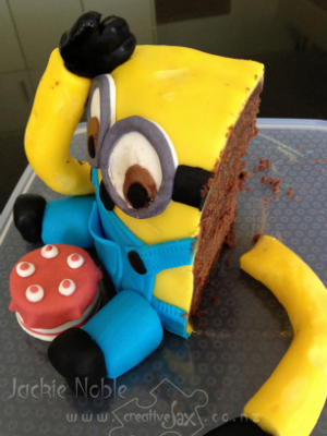 2013_Sept_eaten minion_cake
