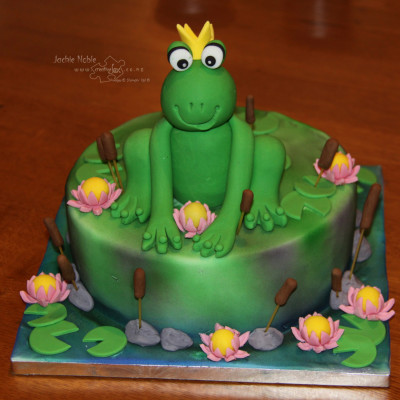 Frog Cake made by Beth